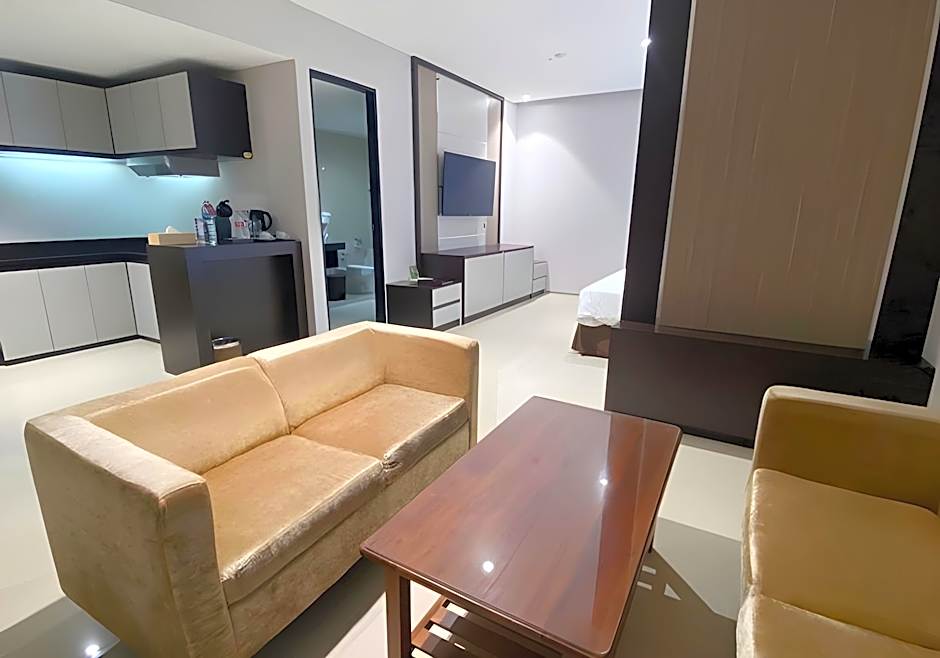 Emilia Hotel By Amazing - Palembang