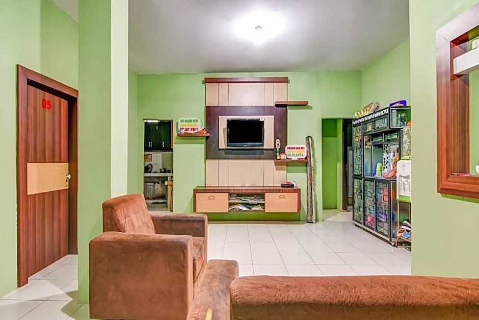 Hotel O Nayla Homestay Syariah Near Koro Koro Panam, Karaoke, Pool, & Cafe