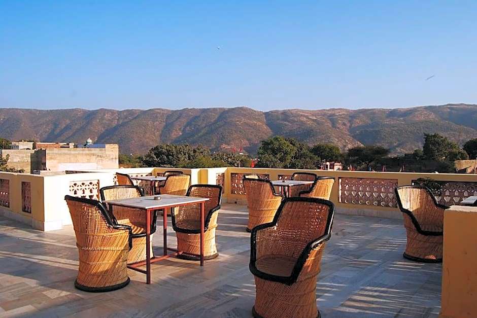 Pushkar Lake Palace – Pushkar, GA
