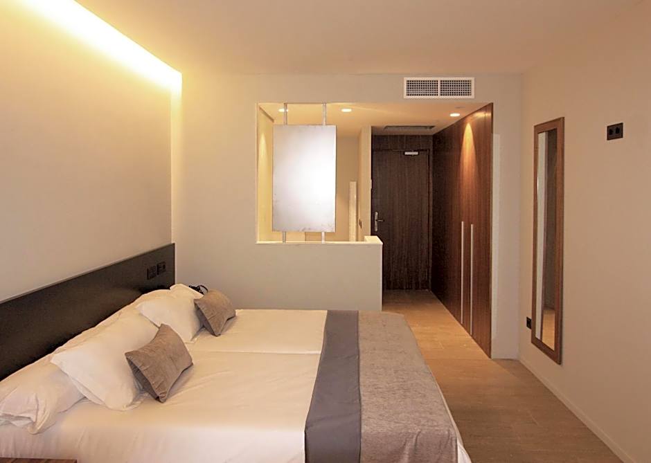 Hotel Raval de la Mar