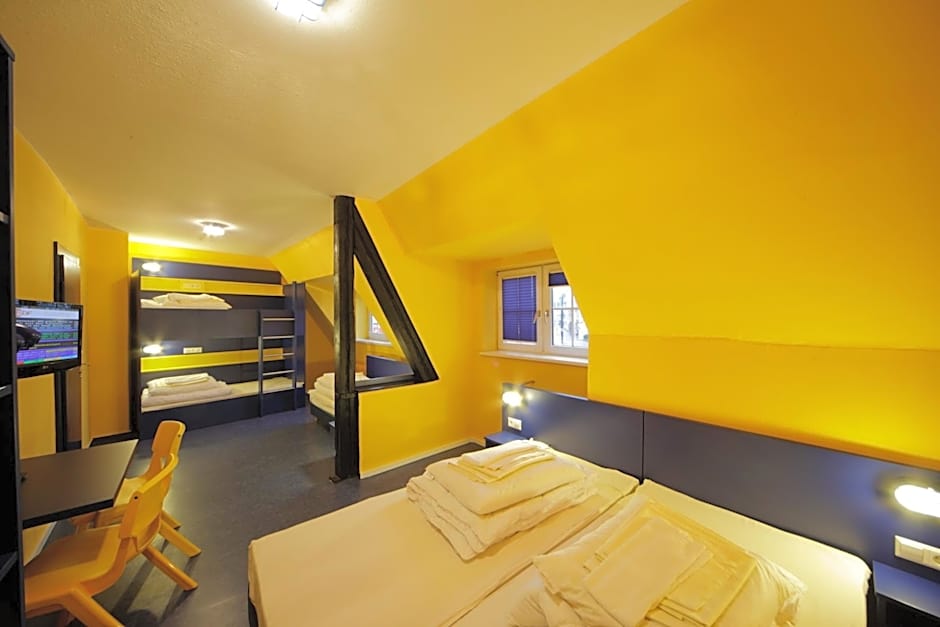 Bed'nBudget Expo-Hostel Rooms