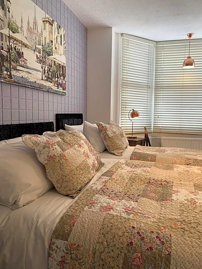 Relax Inn Guest House