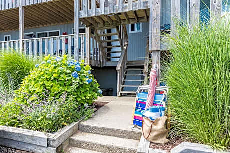 Hartman's Briney Breezes Beach Resort