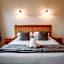 The Grand Hotel & Bar - Akaroa