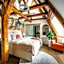 Old Royal Post Boutique Hotel & Premium Suites