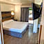 Atrium Inn