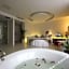 Simen Hotel
