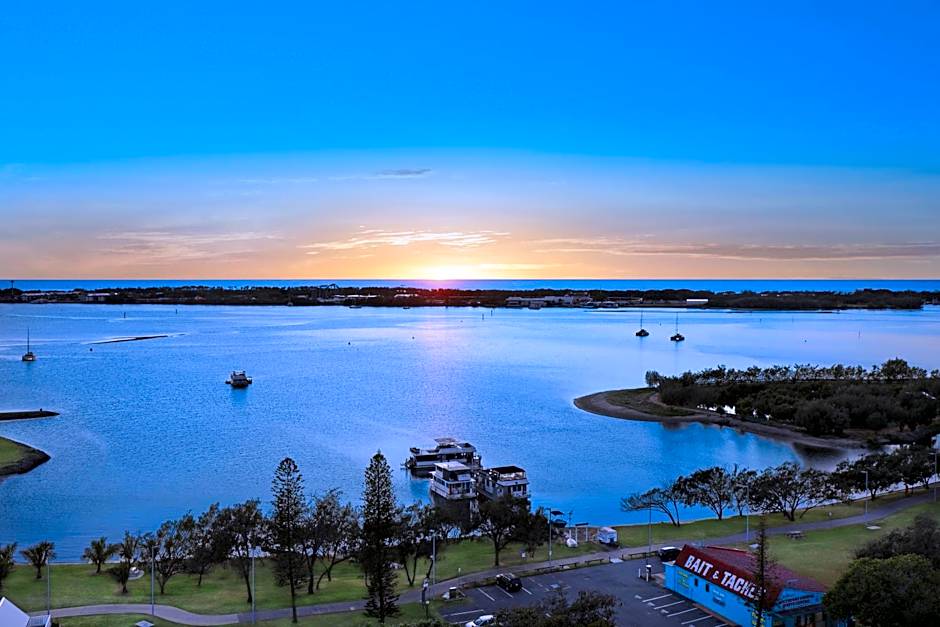Palmerston Tower on Southport Broadwater