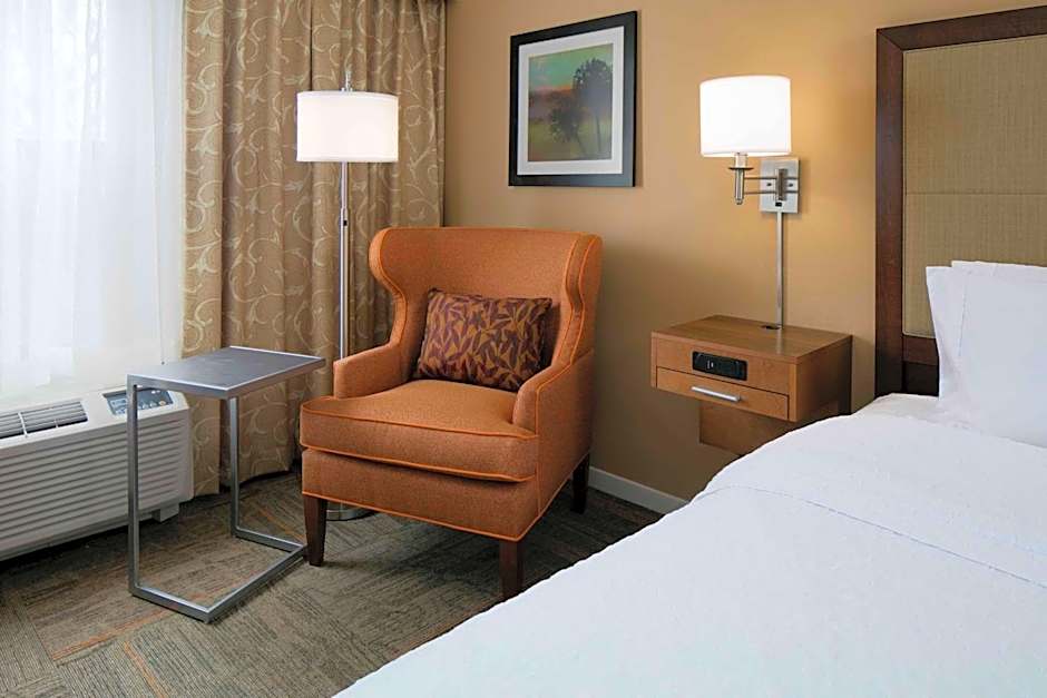 Hampton Inn By Hilton Kansas City/Shawnee Mission