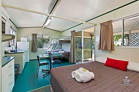 Family Bungalow - Non-Pet Friendly