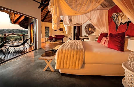 Pondoro Game Lodge