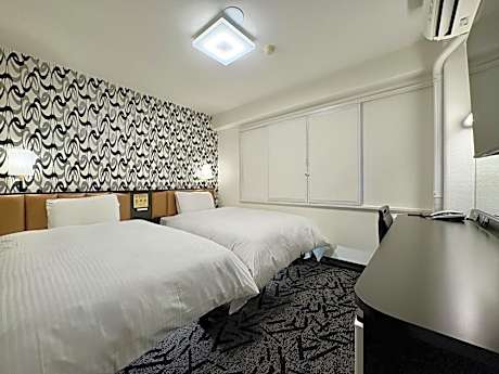 Twin Room - Non-Smoking