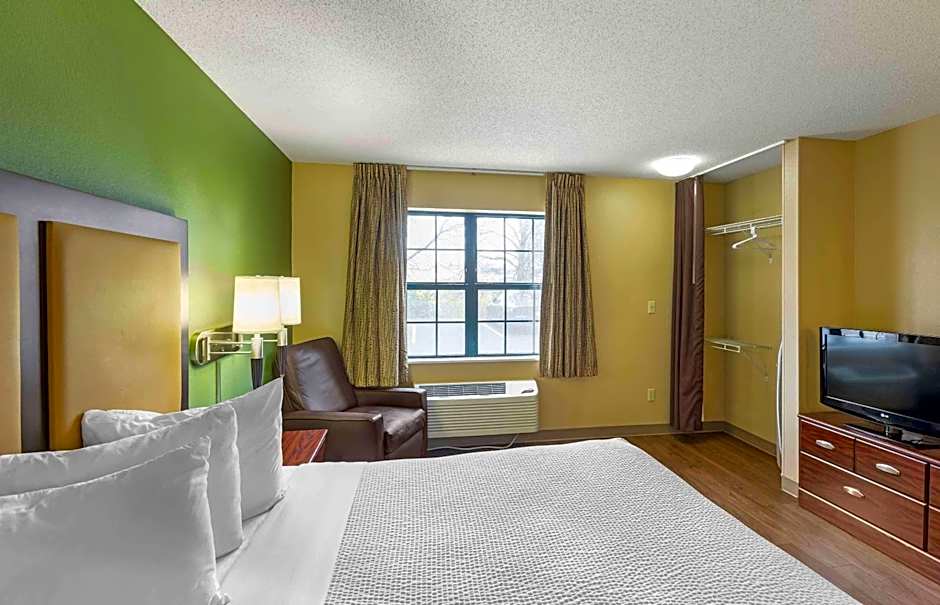 Extended Stay America Select Suites - Milwaukee - Waukesha