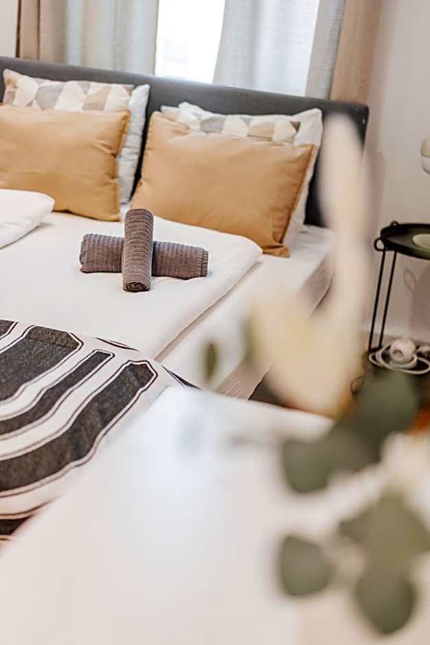 Nice Central City Room