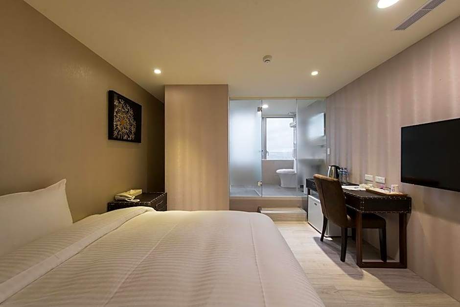 Jungli Le Midi Hotel
