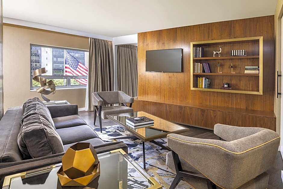 The Statler Dallas, Curio Collection By Hilton