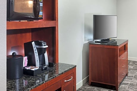 Junior King Suite with Seating Area