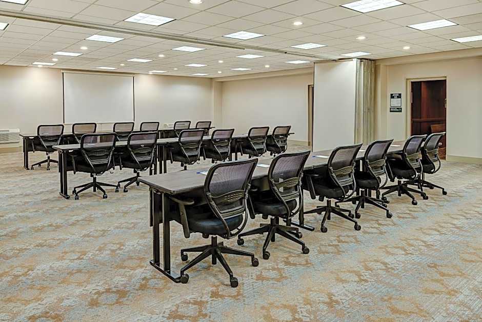 Holiday Inn East Windsor - Cranbury Area by IHG