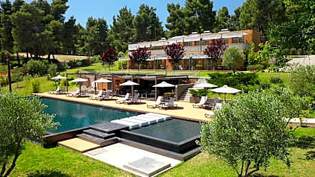 Sani More & Sani Woods