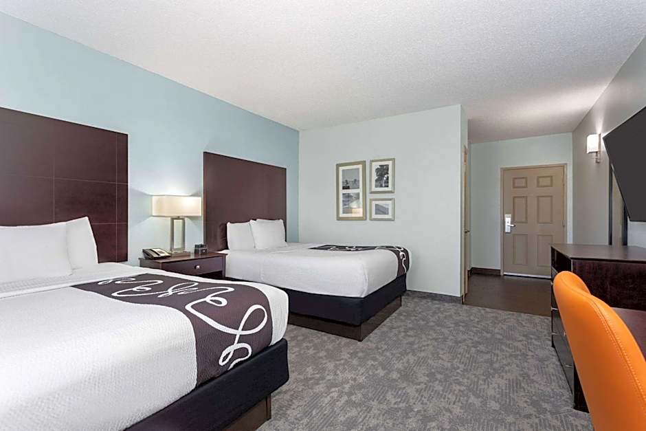 La Quinta Inn & Suites by Wyndham Bonita Springs Naples