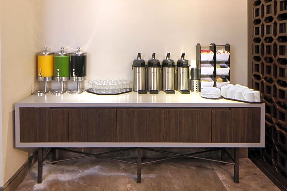 Holiday Inn Express & Suites Monterrey Valle By IHG