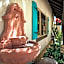 Old Ranch Inn - Adults Only 21 & Up