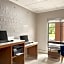 La Quinta Inn & Suites by Wyndham Lackawanna - Buffalo