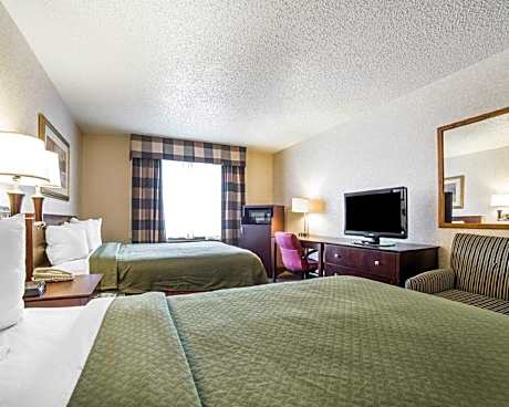 Queen Room with Two Queen Beds - Non-Smoking