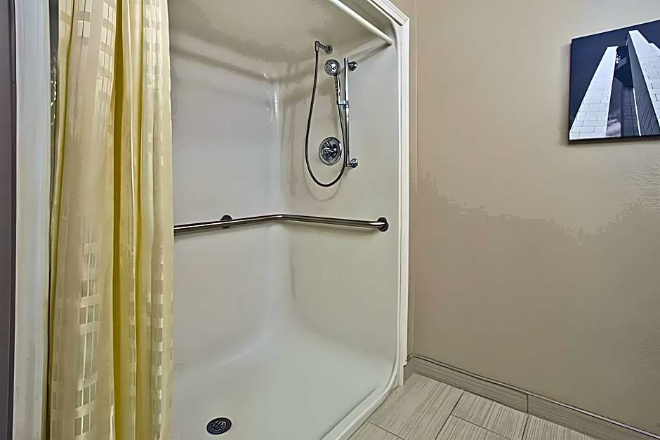 La Quinta Inn & Suites by Wyndham Fairborn Wright-Patterson
