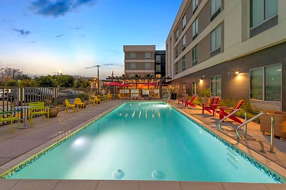 Home2 Suites By Hilton San Bernardino