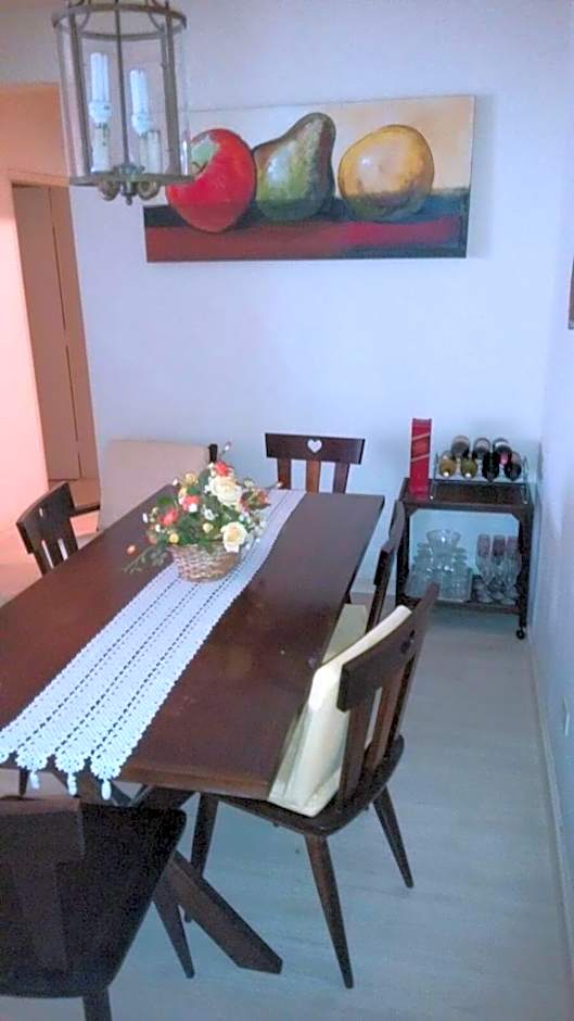 Excelente Apartamento no Guarujá Enseada