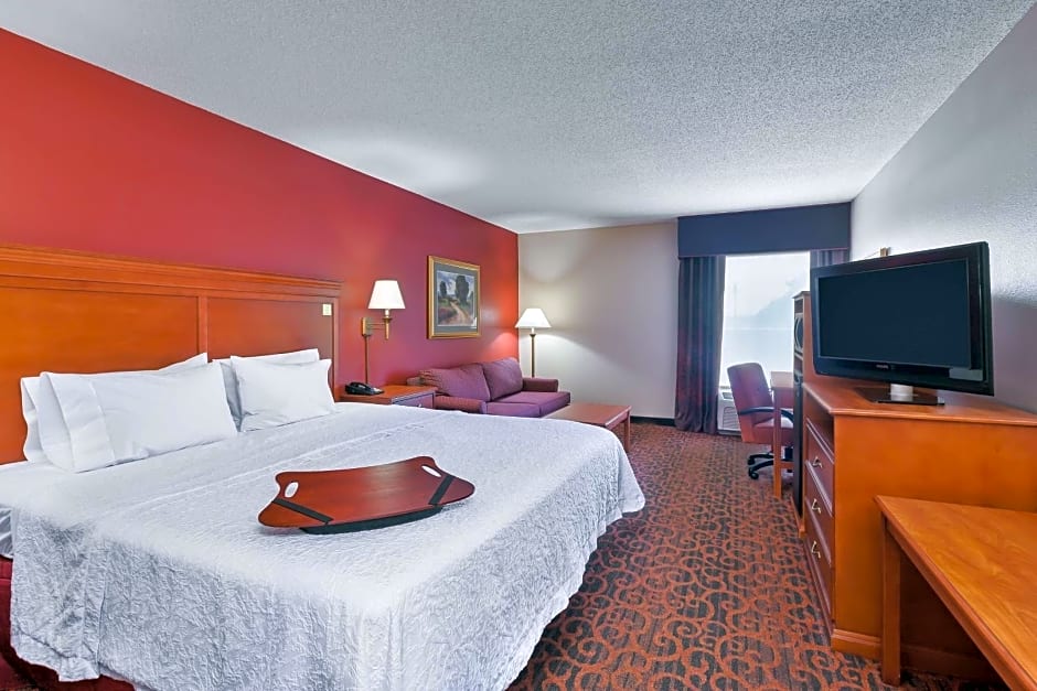 Hampton Inn Marion – Marion, IL