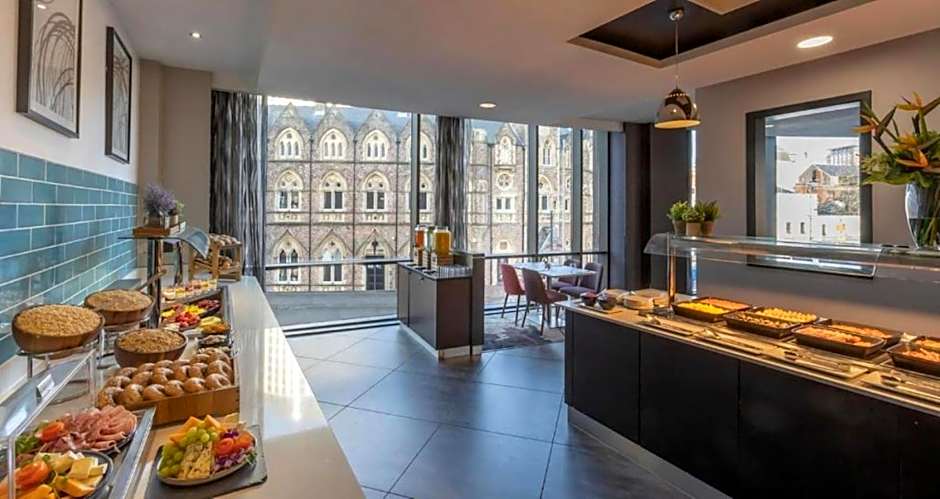 Clayton Hotel Cardiff
