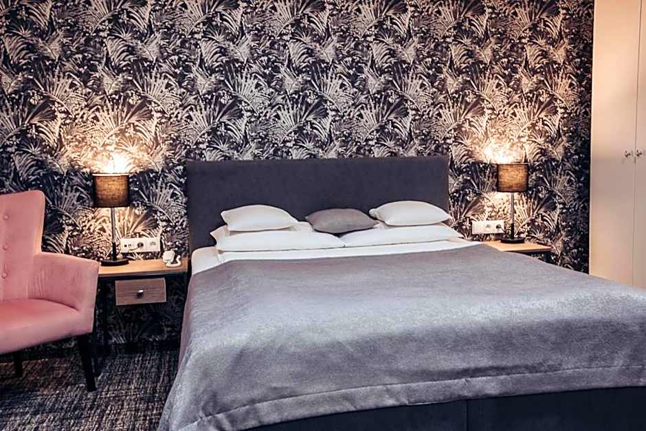 Miejsca noclegowe i Restauracja Kamiński