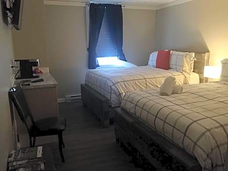 Standard Queen Room with Two Queen Beds