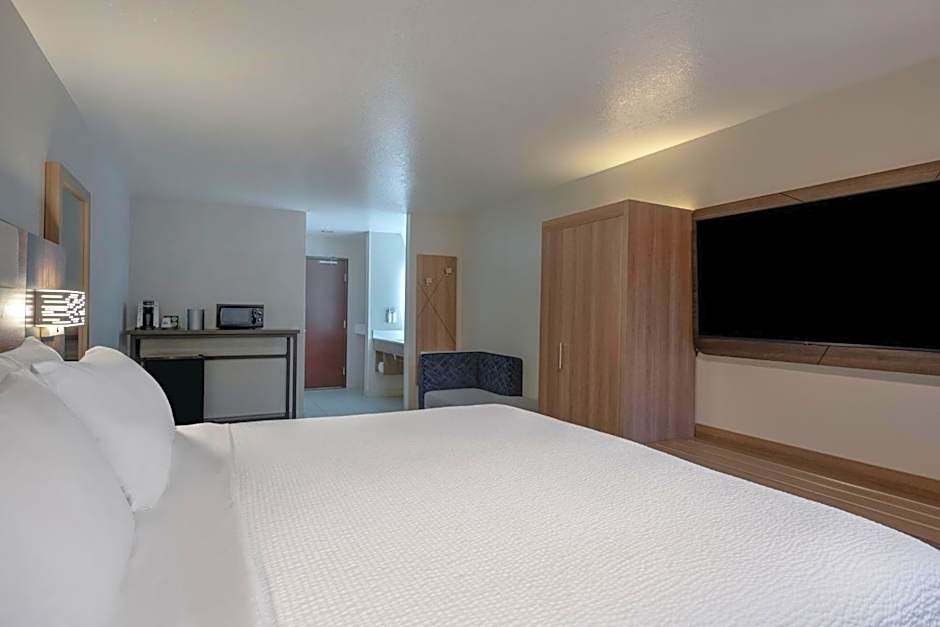Holiday Inn Express Portland SE - Clackamas Area By IHG
