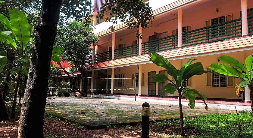 Palmgrove service villa