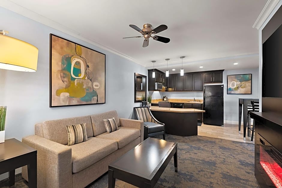 Best Western Plus Manhattan Beach Hotel