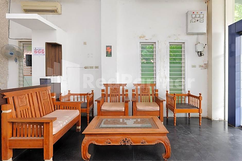 RedDoorz at Wisma Nabila Syariah near Masjid Raya Baiturrahman Banda Aceh