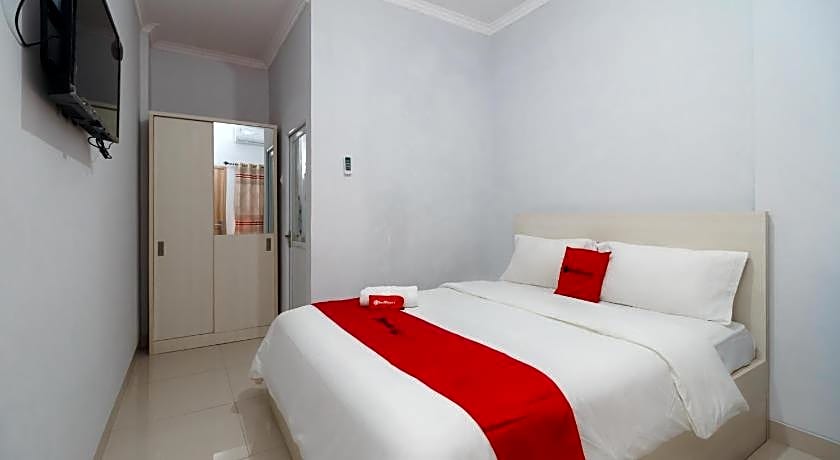 RedDoorz @ Homestay Lotus 2 Pangkal Pinang