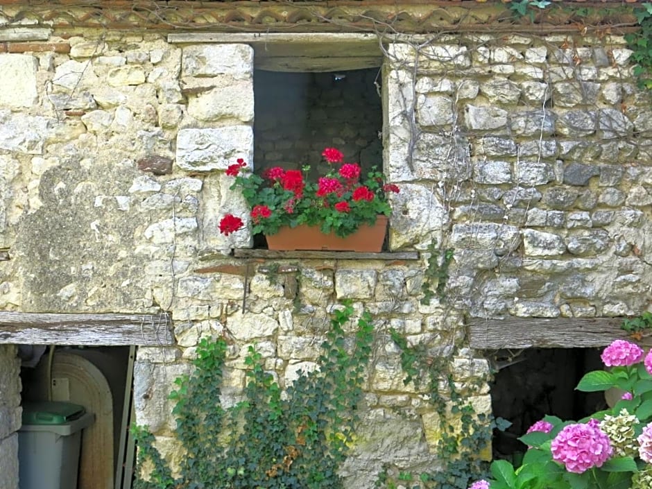 Au Relais de Nèche.