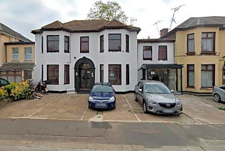 OYO Saji Hotel Illford