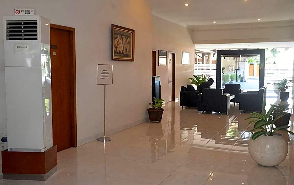 Hotel Syariah Arini Solo