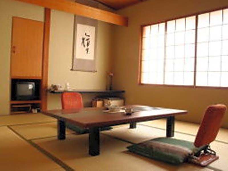 Kikunoya Ryokan