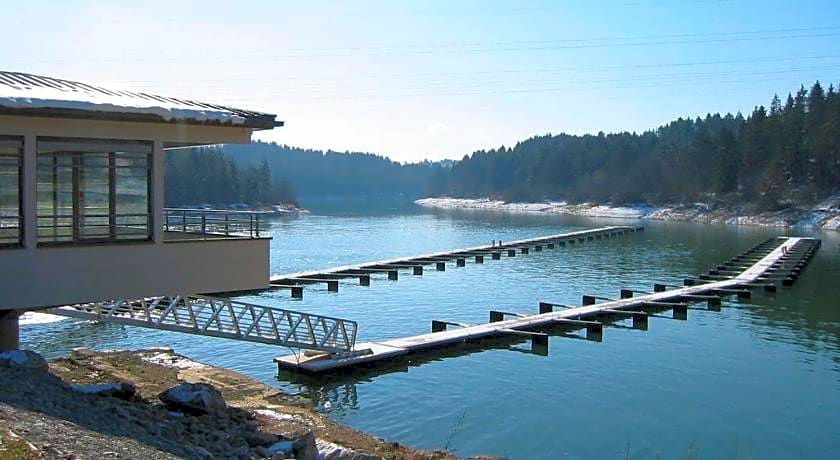 gite lac de vouglans