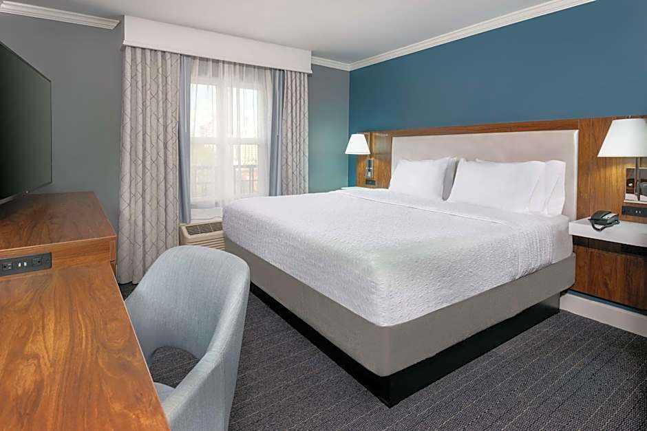 Hampton Inn By Hilton Savannah Historic District