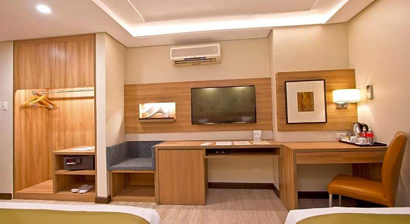 Crown Regency Hotel Makati