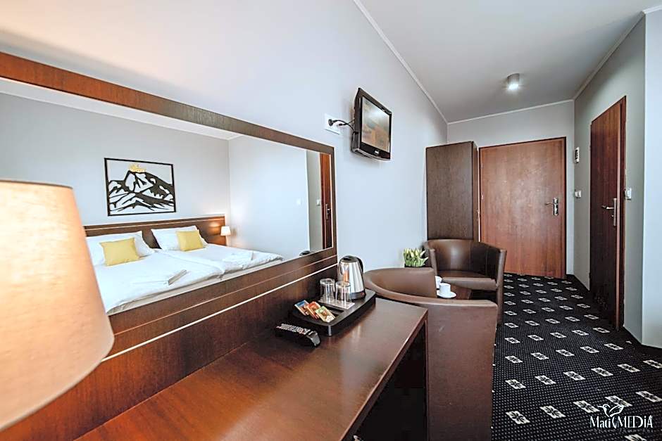 Karpacki & SPA - blisko wyciągu, Restauracja, Sala Zabaw, Bar 24h