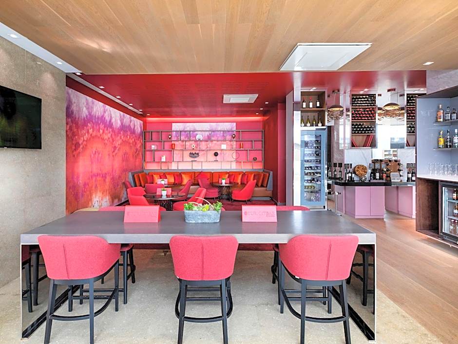 Novotel Istanbul Bosphorus Hotel