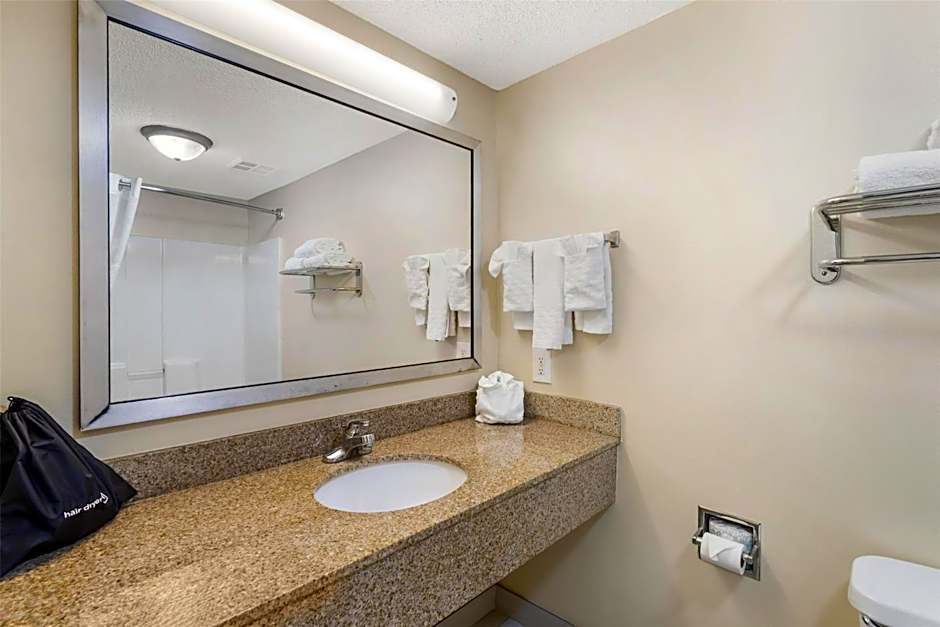 Best Western Plus Richmond Hill Inn